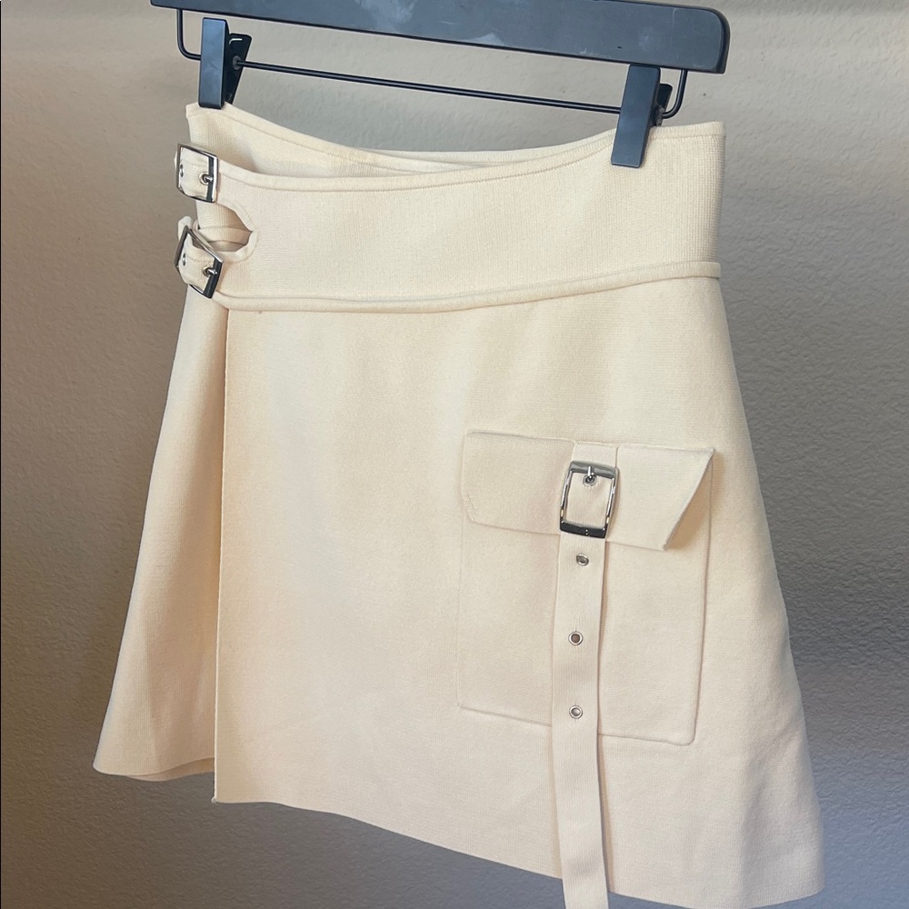 ZARA Women’s Cream Knit Wrap Mini Skirt with Cargo Pocket Size S NWT